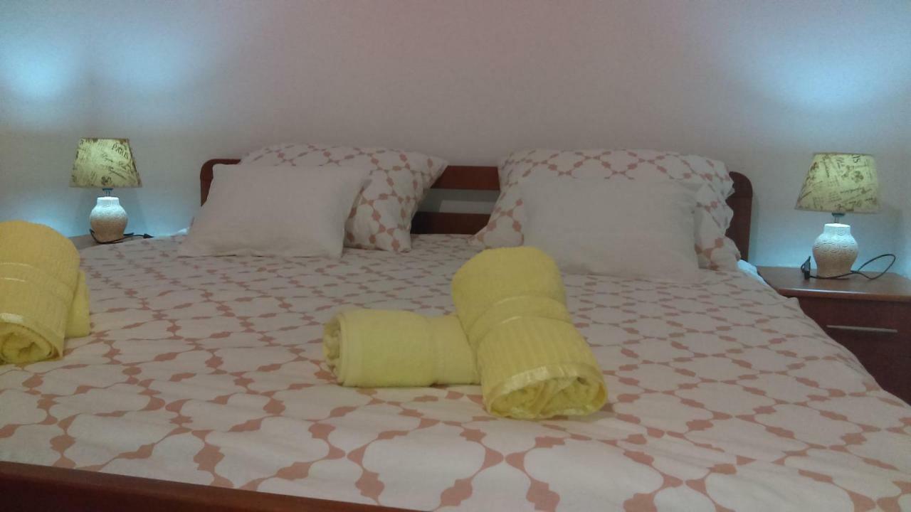 Apartment Petrovic Слуни Екстериор снимка